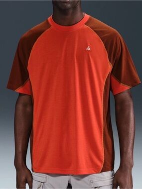 Nike ACG 'Goat Rocks' UV Protection Men's Small T-Shirt Orange HJ2881-633